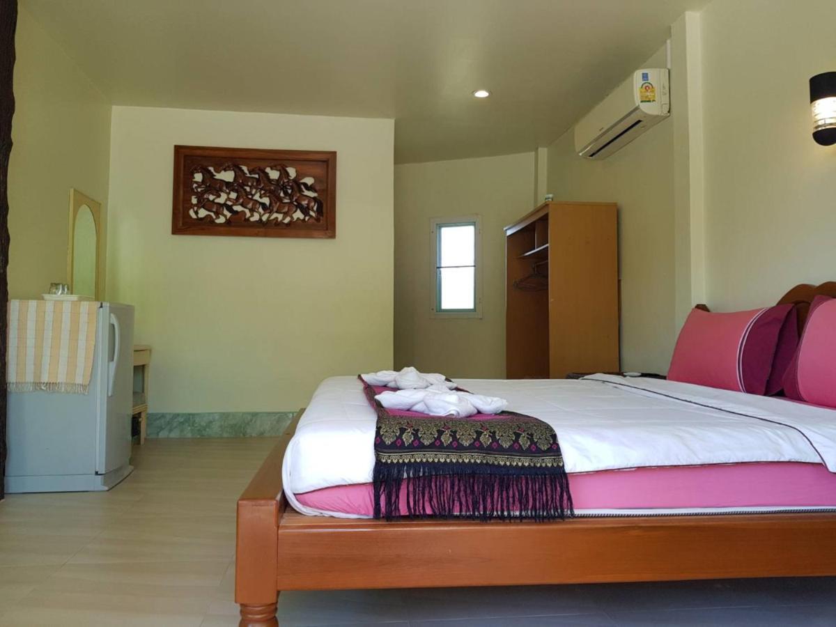 Discovery House Hotel Sha Plus Nai Yang Luaran gambar