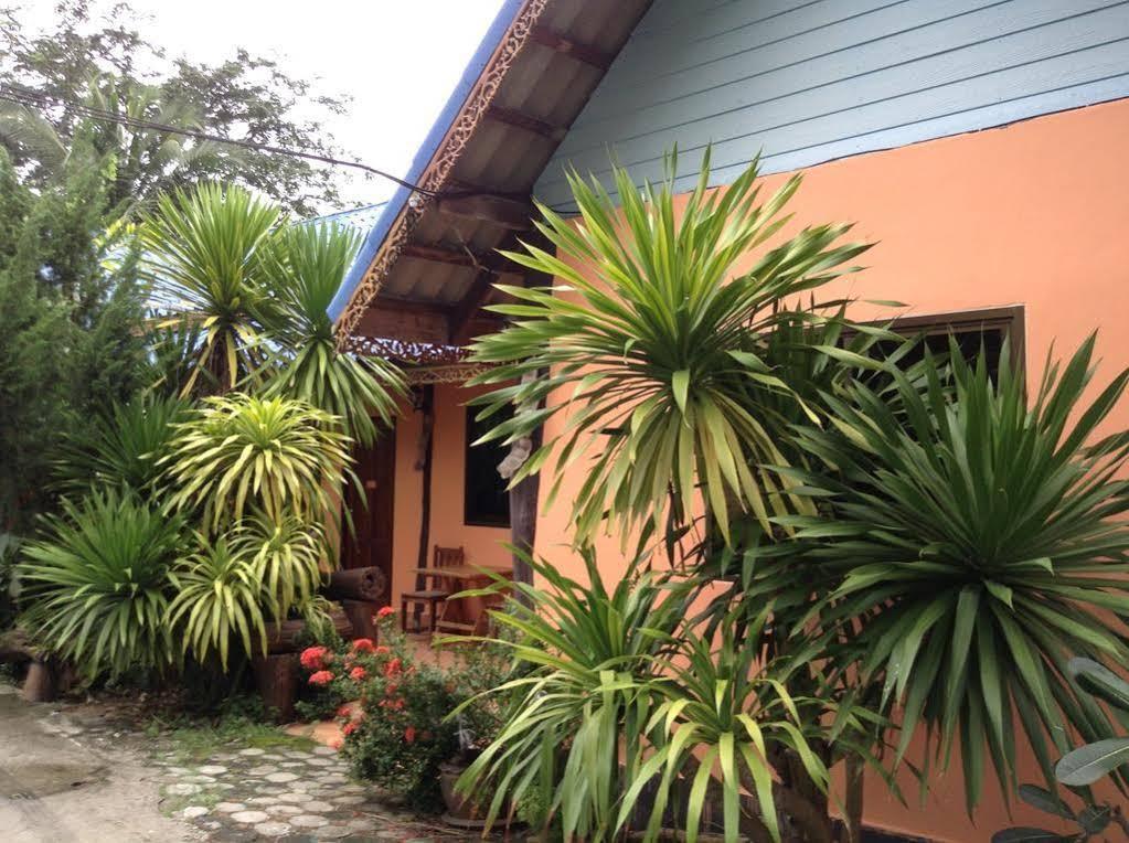 Discovery House Hotel Sha Plus Nai Yang Luaran gambar